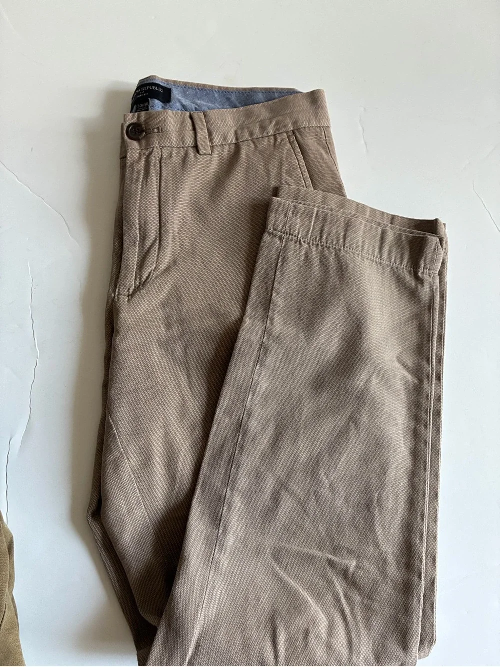 2 Banana Republic Men's Chinos in dark khaki and Light Khaki